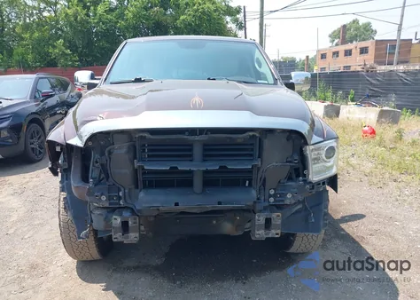 2015 Ram 1500 Laramie z USA, uszkodzony, nr VIN 1C6RR7NT1FS633118